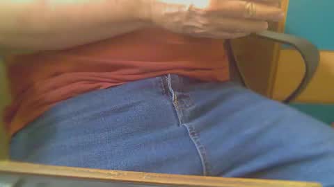 yigalb_ online show from October 19, 2025, 10:16 am