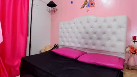 yineth_hot online show from November 8, 2025, 9:02 pm