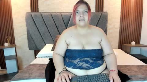 Snapshot of ying_min chatting on February 25, 2026, 7:56 pm Ying online show from February 25, 2026, 7:56 pm