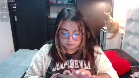 Snapshot of yini_angel07 chatting on June 18, 2026, 11:09 pm hii i am yini online show from June 18, 2026, 11:09 pm