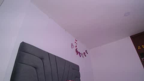 Yiny online show from March 13, 2026, 9:27 am