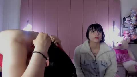 Snapshot of yinyang_luar chatting on November 9, 2025, 11:19 am yinyang_luar online show from November 9, 2025, 11:19 am