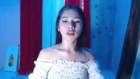 Snapshot of ymee_shane18 chatting on December 3, 2024, 7:21 am ymee_shane18 online show from December 3, 2024, 7:21 am