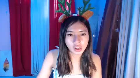 Snapshot of ymee_shane18 chatting on December 4, 2024, 1:58 am ymee_shane18 online show from December 4, 2024, 1:58 am