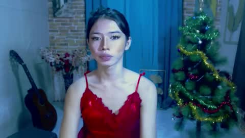 Snapshot of ymee_shane18 chatting on December 16, 2024, 4:13 am ymee_shane18 online show from December 16, 2024, 4:13 am