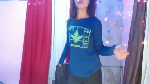 Snapshot of ymee_shane18 chatting on January 11, 2025, 10:19 am ymee_shane18 online show from January 11, 2025, 10:19 am