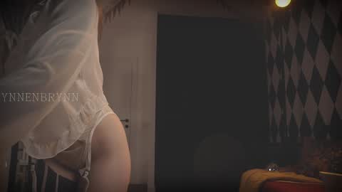 ynnenbrynn online show from January 3, 2025, 1:25 pm