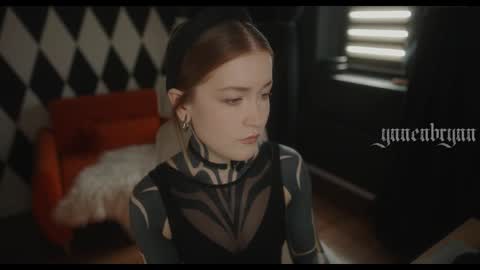 ynnenbrynn online show from March 31, 2026, 7:42 am