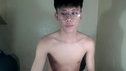 ynotyu online show from November 2, 2025, 4:20 pm