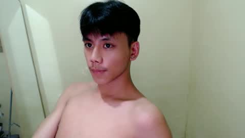 ynotyu online show from November 18, 2025, 3:49 pm