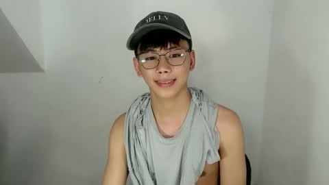 Snapshot of ynotyu chatting on April 20, 2026, 5:26 pm ynotyu online show from April 20, 2026, 5:26 pm