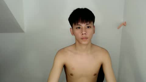 Snapshot of ynotyu chatting on May 2, 2026, 1:21 am ynotyu online show from May 2, 2026, 1:21 am