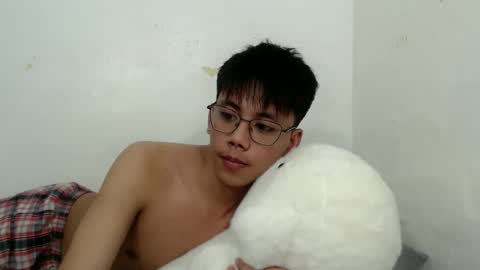Snapshot of ynotyu chatting on May 13, 2026, 6:00 am ynotyu online show from May 13, 2026, 6:00 am