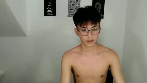 Snapshot of ynotyu chatting on May 17, 2026, 7:21 pm ynotyu online show from May 17, 2026, 7:21 pm
