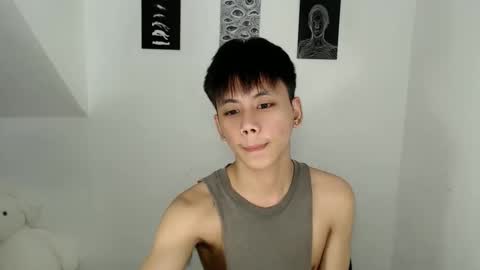 Snapshot of ynotyu chatting on May 21, 2026, 12:23 pm ynotyu online show from May 21, 2026, 12:23 pm