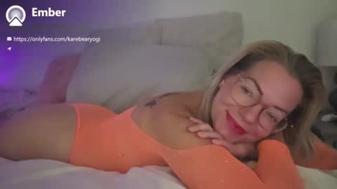 Yogiblondebangme online show from July 13, 2026, 9:01 am