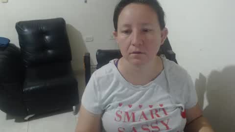 Snapshot of yohis_kiut25 chatting on February 20, 2025, 3:56 am yohis online show from February 20, 2025, 3:56 am