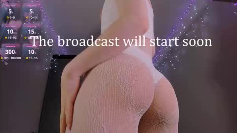 Mikaella - Mika online show from March 2, 2026, 8:59 pm