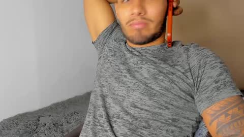 Snapshot of yoi_olimpo chatting on January 29, 2025, 3:04 pm Yoi Olimpo online show from January 29, 2025, 3:04 pm