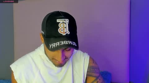 Snapshot of yoi_olimpo chatting on January 31, 2025, 12:07 pm Yoi Olimpo online show from January 31, 2025, 12:07 pm