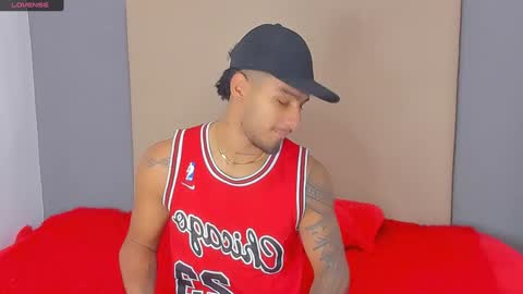 Snapshot of yoi_olimpo chatting on February 4, 2025, 12:11 pm Yoi Olimpo online show from February 4, 2025, 12:11 pm