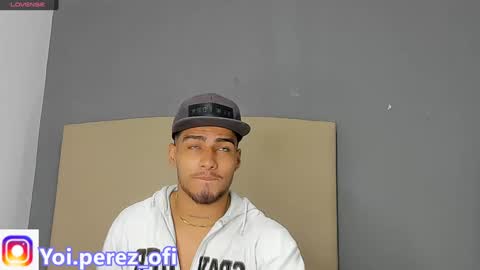 Snapshot of yoi_olimpo chatting on February 8, 2025, 12:06 pm Yoi Olimpo online show from February 8, 2025, 12:06 pm