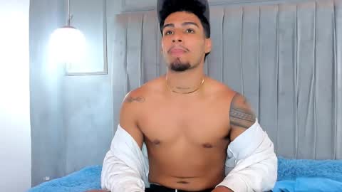 Snapshot of yoi_olimpo chatting on March 5, 2025, 3:18 pm Yoi Olimpo online show from March 5, 2025, 3:18 pm