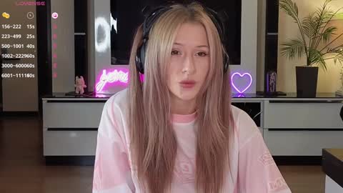  Wilma  online show from November 18, 2025, 4:55 pm