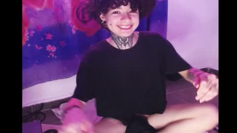 Snapshot of yoonbum_ chatting on February 22, 2026, 8:51 pm Little Mike Independent model online show from February 22, 2026, 8:51 pm