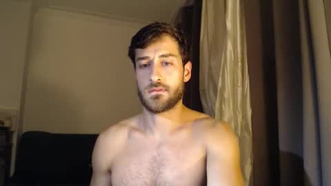 Yoooups online show from November 8, 2025, 11:36 pm