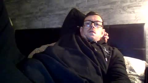 yorkshirewood online show from November 30, 2025, 8:02 pm