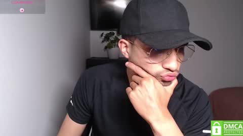 yoshy_man online show from March 11, 2026, 3:23 am