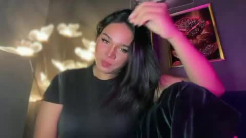 Snapshot of you_should_try chatting on June 11, 2026, 5:33 pm Denice online show from June 11, 2026, 5:33 pm