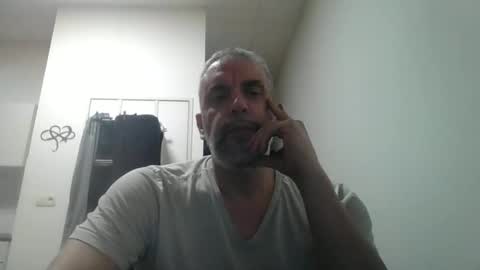CrayZio online show from February 4, 2026, 3:51 pm