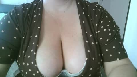 Snapshot of your__maria chatting on June 8, 2026, 7:31 am Maria Love online show from June 8, 2026, 7:31 am