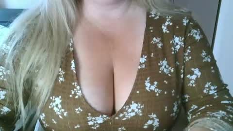 Snapshot of your__maria chatting on July 22, 2026, 10:07 am Maria Love online show from July 22, 2026, 10:07 am