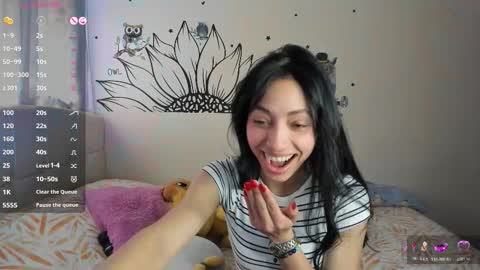 mia3 online show from November 13, 2025, 3:33 pm