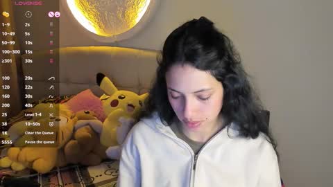 mia3 online show from February 18, 2026, 3:24 am