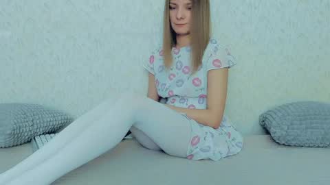 Lily online show from January 13, 2025, 9:08 am