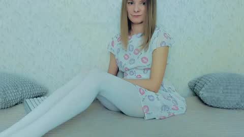 Lily online show from January 22, 2025, 12:38 pm