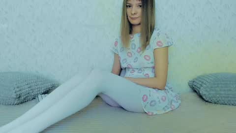 Lily online show from February 4, 2025, 11:27 am