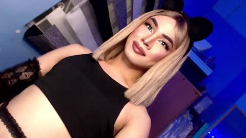 Snapshot of your_dimplecummer chatting on January 21, 2025, 1:11 pm CALL ME DIMPLE STAR xx online show from January 21, 2025, 1:11 pm