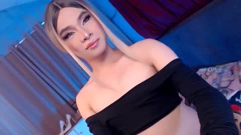 Snapshot of your_dimplecummer chatting on September 14, 2025, 6:18 pm CALL ME DIMPLE STAR xx online show from September 14, 2025, 6:18 pm