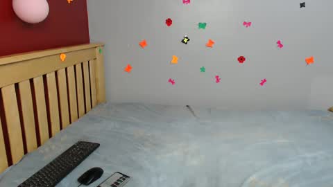 your_dirty_slutt online show from February 21, 2025, 5:20 pm