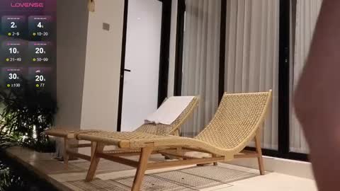 Snapshot of your_dream_alice chatting on October 7, 2025, 12:46 pm Alice online show from October 7, 2025, 12:46 pm