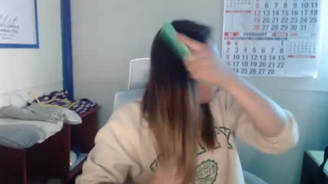 Snapshot of your_dreamgirlxxx69 chatting on February 3, 2025, 4:57 am your_dreamgirlxxx69 online show from February 3, 2025, 4:57 am