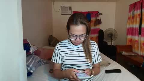 Snapshot of your_dreamgirlxxx69 chatting on February 8, 2026, 12:30 pm your_dreamgirlxxx69 online show from February 8, 2026, 12:30 pm