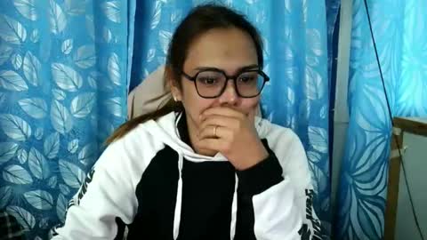 Snapshot of your_dreamgirlxxx69 chatting on February 18, 2026, 3:24 am your_dreamgirlxxx69 online show from February 18, 2026, 3:24 am