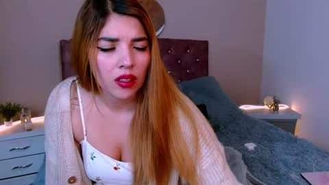 Snapshot of your_girl_of_dream chatting on July 13, 2026, 11:51 pm your_girl_of_dream online show from July 13, 2026, 11:51 pm