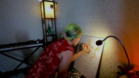 Cora online show from January 13, 2025, 6:27 am